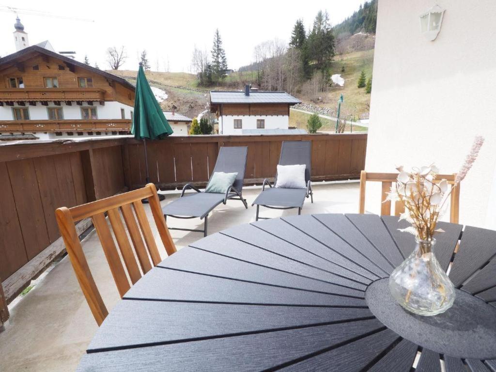 Leni'S Mountain Appartements Dienten am Hochkönig Exterior foto